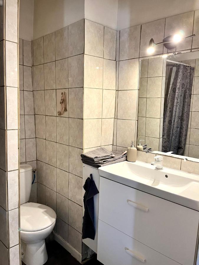 Studio De Charme Au Coeur De Valréas Dış mekan fotoğraf